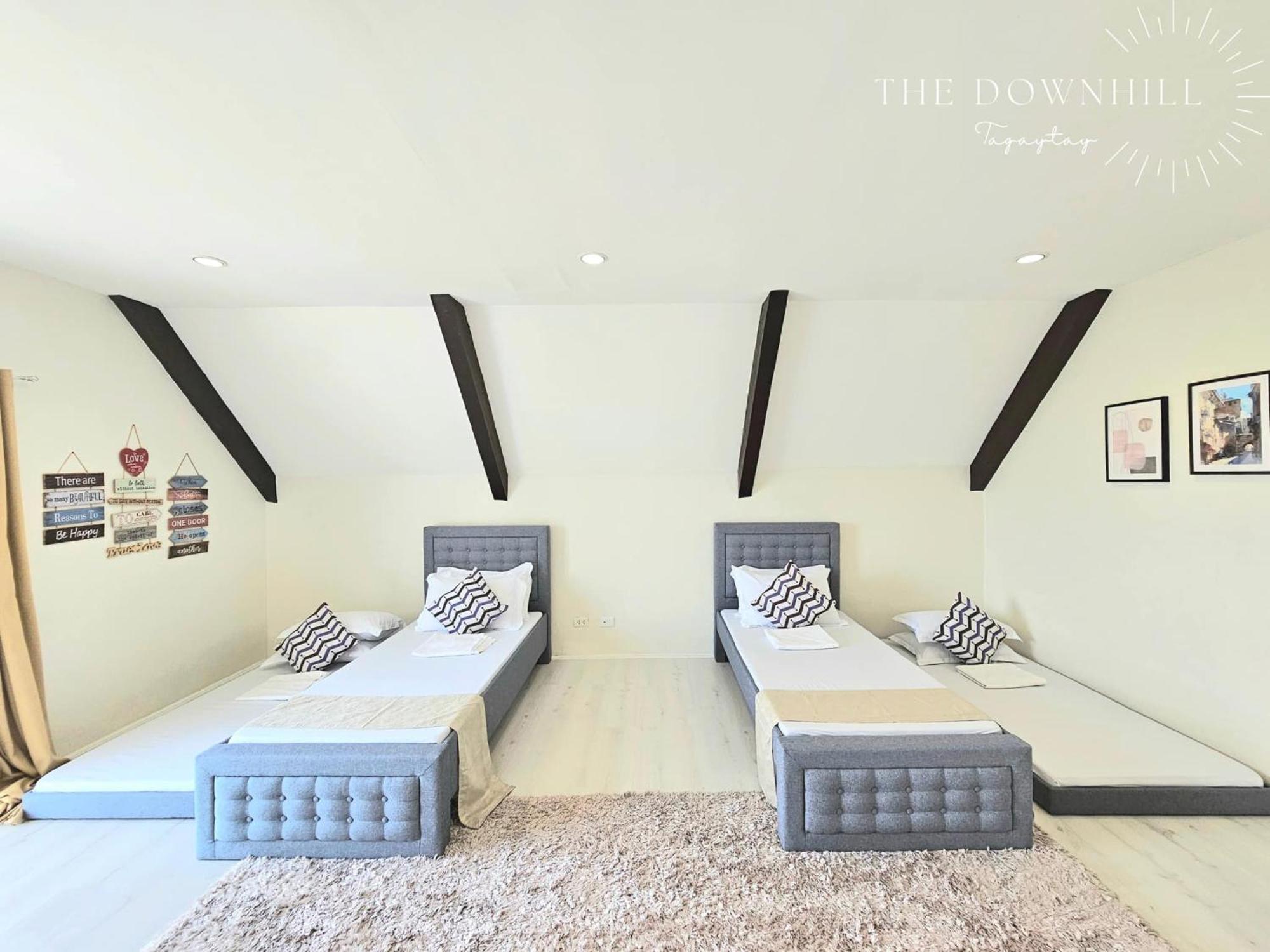 The Downhilltagaytay Resort Tagaytay City Exterior foto